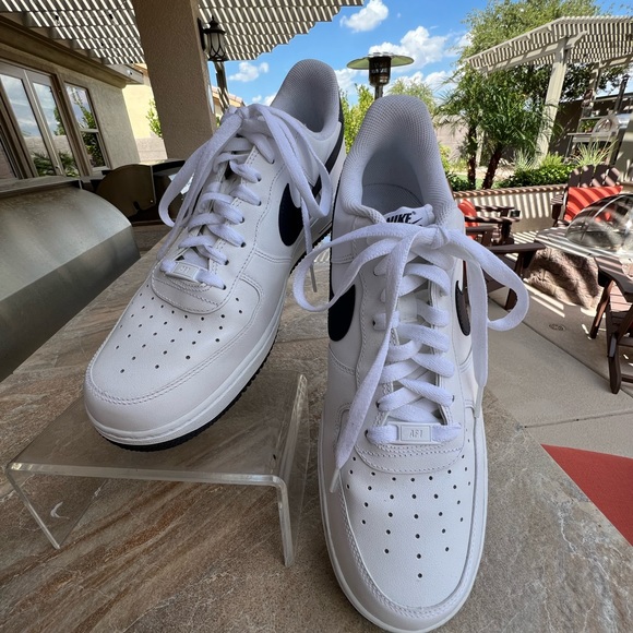 Nike Air Force 1 Low - Picture 6 of 11